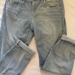 Pinstripe Stretch Jeans/Capris